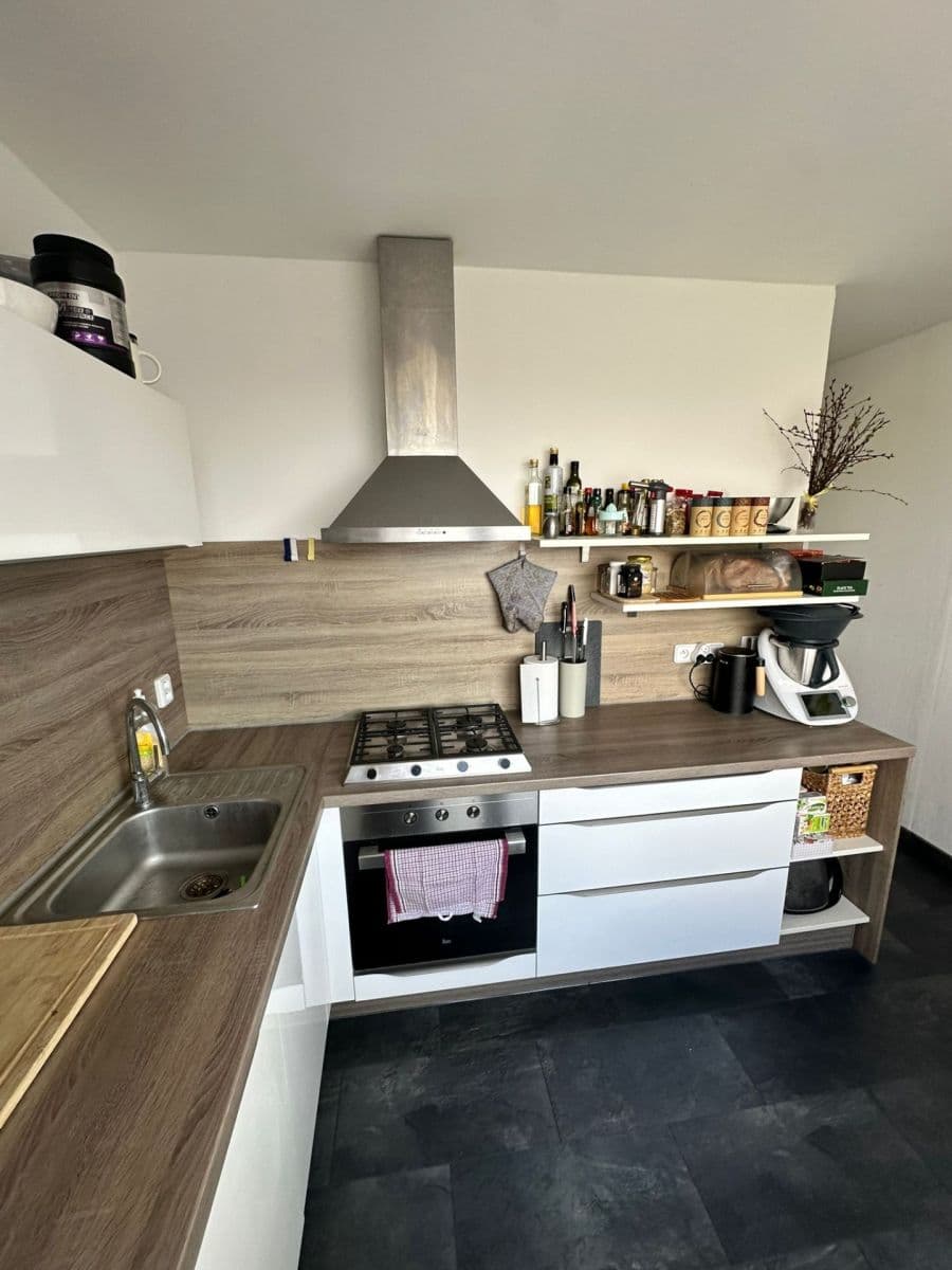 Pronájem bytu 2+1 67 m², Jungmannova, Hradec Králové, Královéhradecký kraj Pronájem bytu 2+1 67 m², Jungmannova, Hradec Králové, Královéhradecký kraj