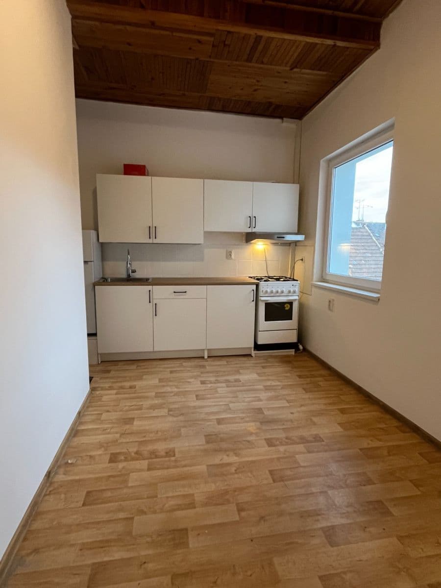Pronájem bytu 3+1 75 m², Svitavská, Brno, Jihomoravský kraj Pronájem bytu 3+1 75 m², Svitavská, Brno, Jihomoravský kraj