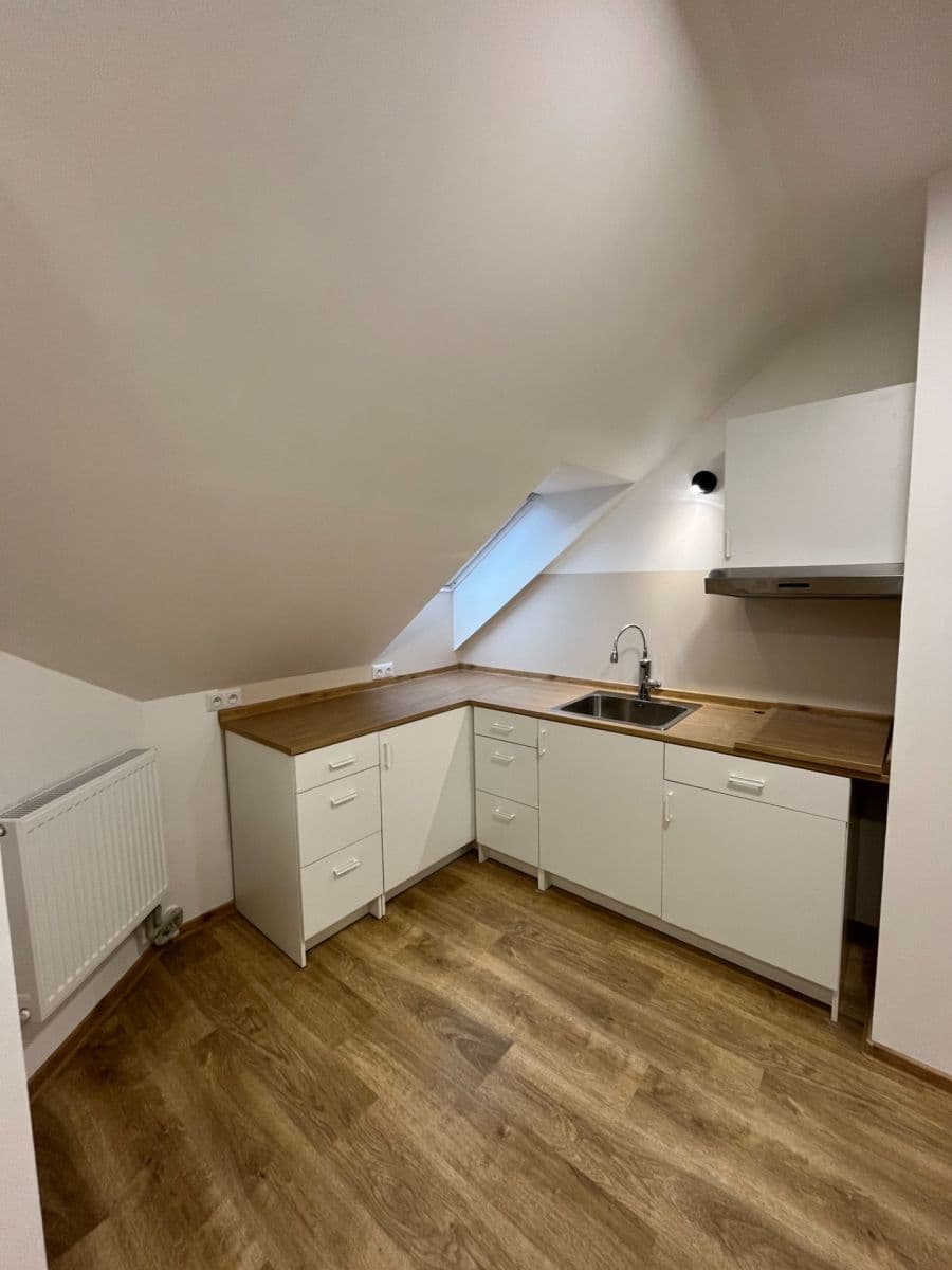 Pronájem bytu 3+1 60 m², Svitavská, Brno, Jihomoravský kraj Pronájem bytu 3+1 60 m², Svitavská, Brno, Jihomoravský kraj