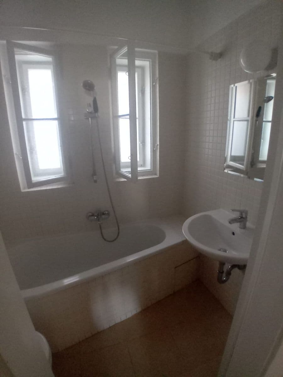 Pronájem bytu 2+1 57 m², Ortenovo náměstí, Praha, Praha Pronájem bytu 2+1 57 m², Ortenovo náměstí, Praha, Praha