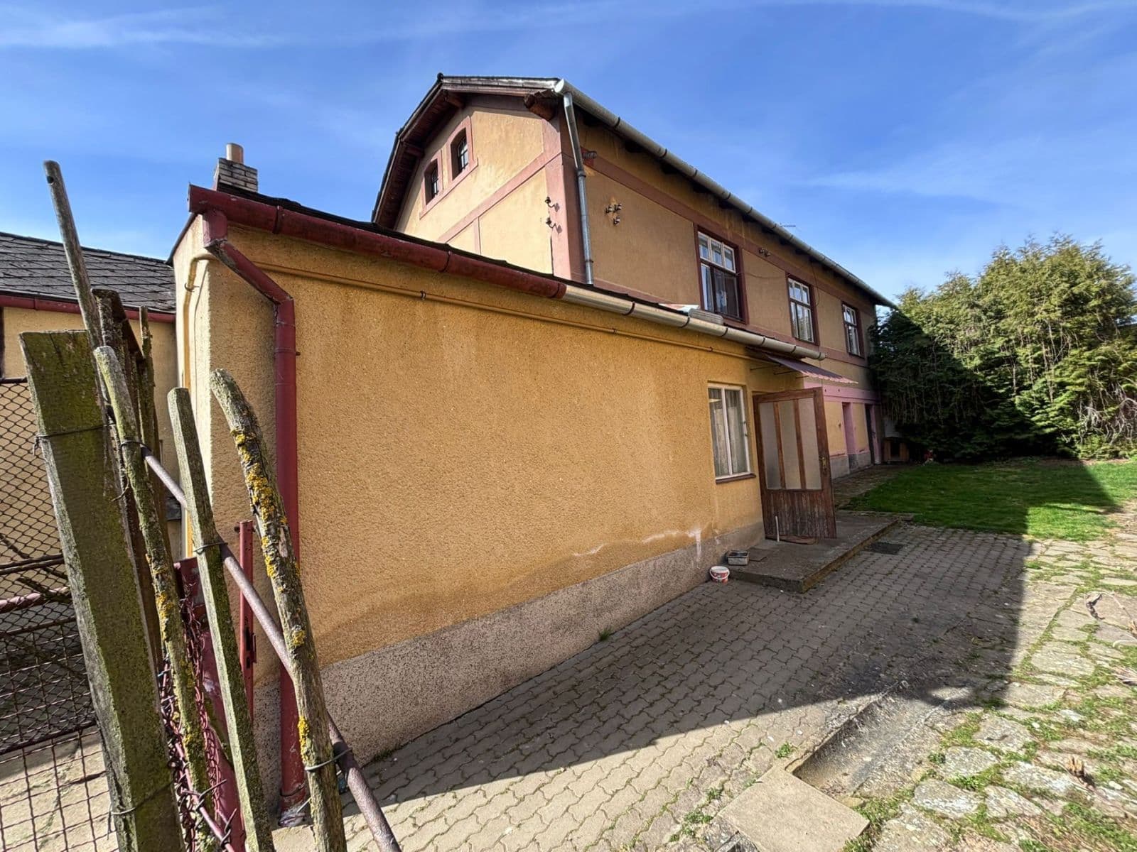 Prodej domu 133 m², pozemek 925 m², Slavíkovice, Kraj Vysočina Prodej domu 133 m², pozemek 925 m², Slavíkovice, Kraj Vysočina