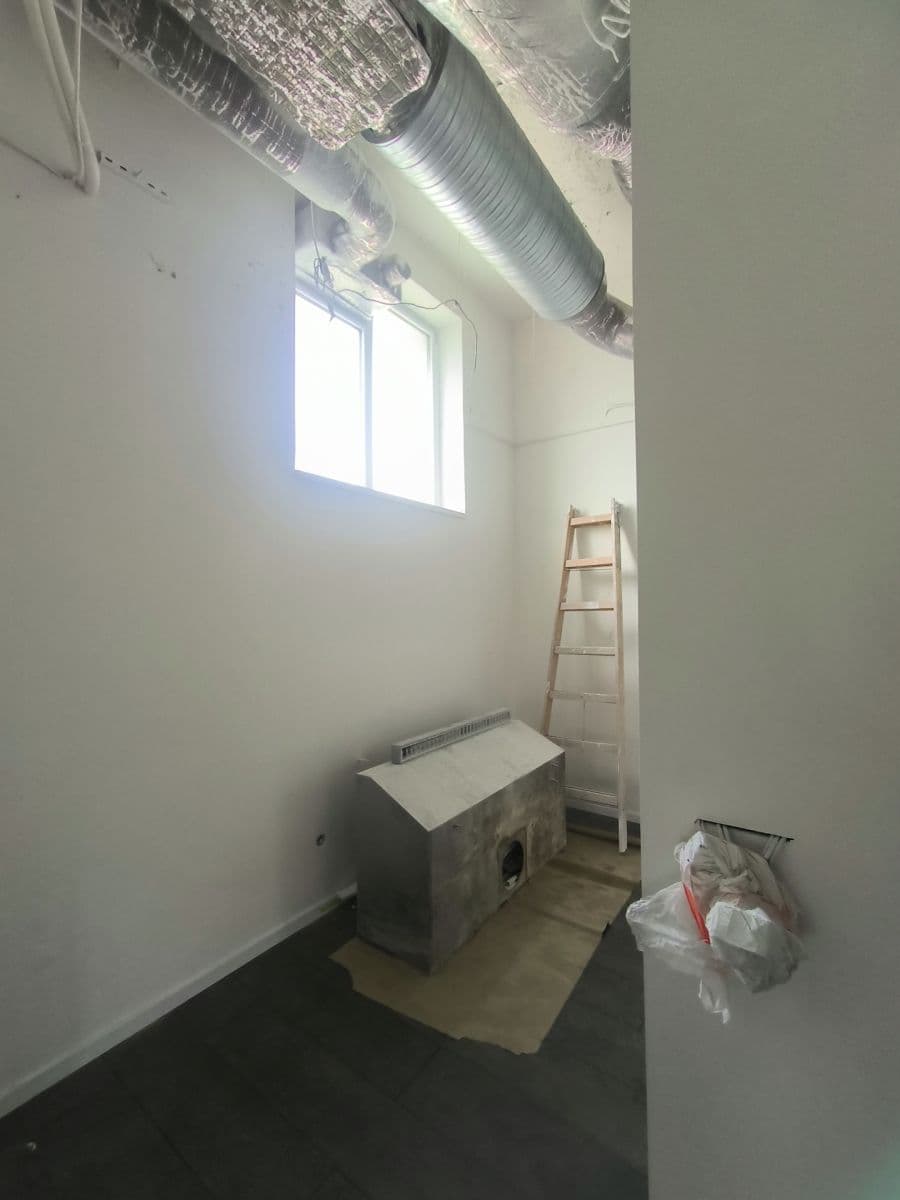 Pronájem nebytového prostoru 82 m², P. Pázmaňa, Šaľa, Nitriansky kraj Pronájem nebytového prostoru 82 m², P. Pázmaňa, Šaľa, Nitriansky kraj