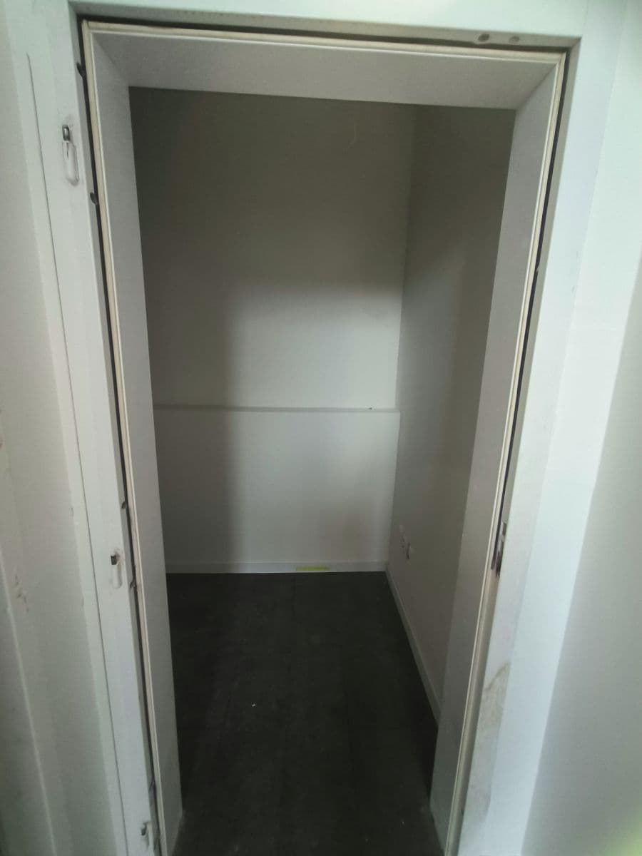 Pronájem nebytového prostoru 82 m², P. Pázmaňa, Šaľa, Nitriansky kraj Pronájem nebytového prostoru 82 m², P. Pázmaňa, Šaľa, Nitriansky kraj