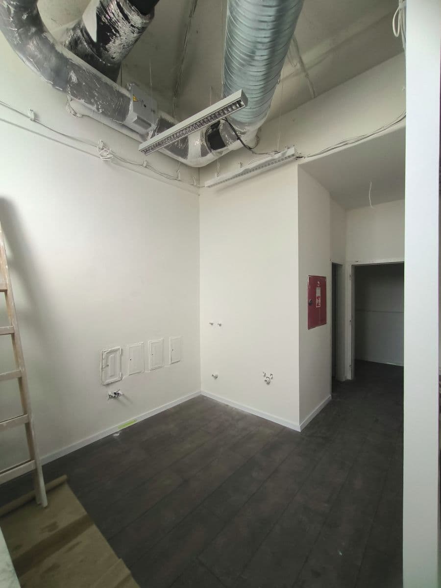 Pronájem nebytového prostoru 82 m², P. Pázmaňa, Šaľa, Nitriansky kraj Pronájem nebytového prostoru 82 m², P. Pázmaňa, Šaľa, Nitriansky kraj