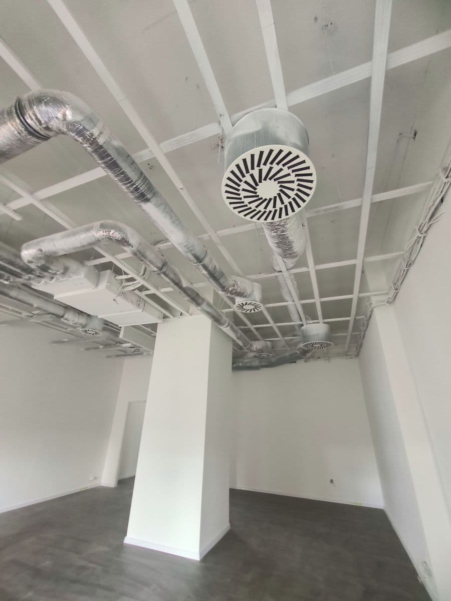 Pronájem nebytového prostoru 82 m², P. Pázmaňa, Šaľa, Nitriansky kraj Pronájem nebytového prostoru 82 m², P. Pázmaňa, Šaľa, Nitriansky kraj