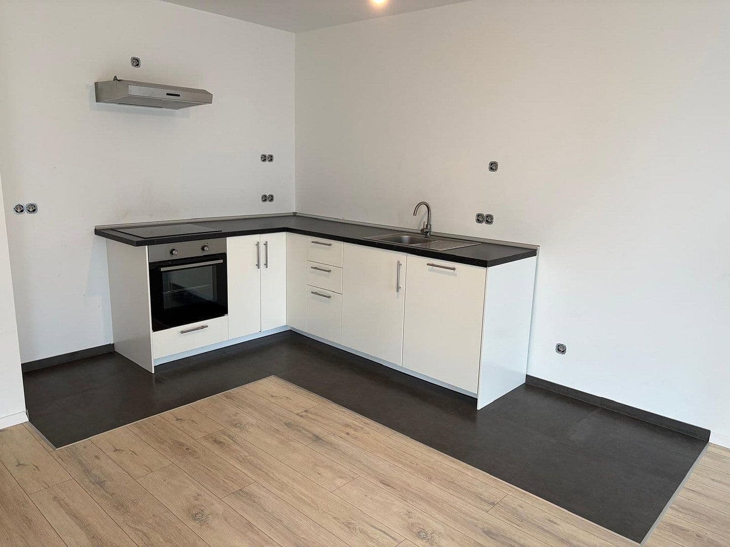 Pronájem bytu 2+1 60 m², Asternweg 31, Fernwald, Hessen Pronájem bytu 2+1 60 m², Asternweg 31, Fernwald, Hessen