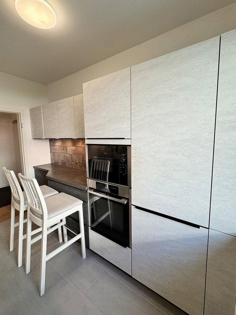 Pronájem bytu 1+1 90 m², Lothstr 13, München, Bavorsko Pronájem bytu 1+1 90 m², Lothstr 13, München, Bavorsko