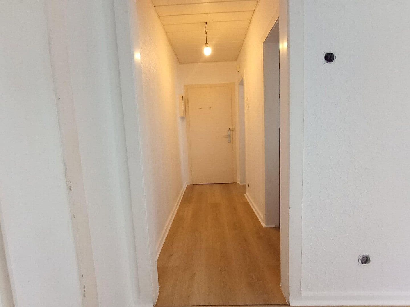 Pronájem bytu 2+1 44 m², Reinholdstraße 6, Duisburg, Severní Porýní-Vestfálsko Pronájem bytu 2+1 44 m², Reinholdstraße 6, Duisburg, Severní Porýní-Vestfálsko