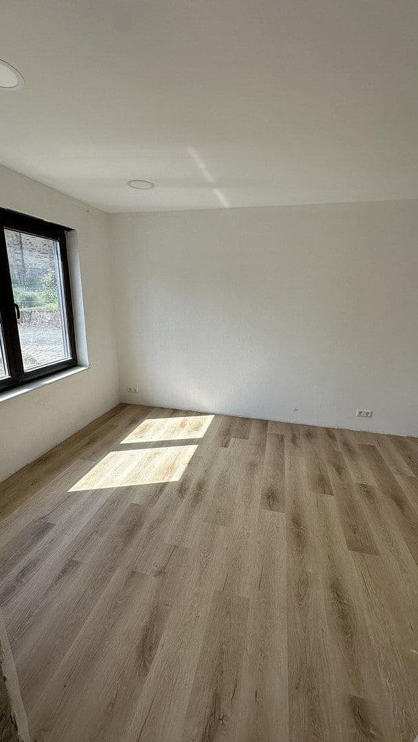 Pronájem bytu 2+1 70 m², Norath, Porýní-Falc Pronájem bytu 2+1 70 m², Norath, Porýní-Falc