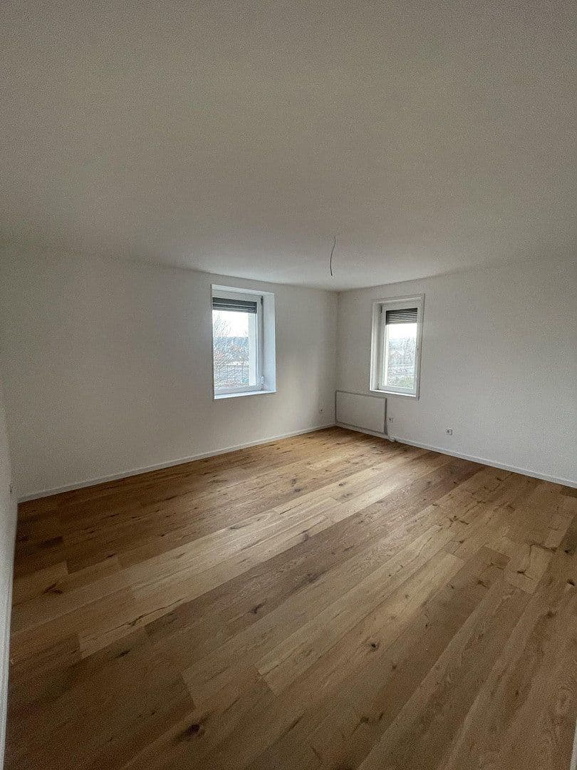 Pronájem bytu 3+1 65 m², Zabergäustr.97, Stuttgart, Bádensko-Württembersko Pronájem bytu 3+1 65 m², Zabergäustr.97, Stuttgart, Bádensko-Württembersko