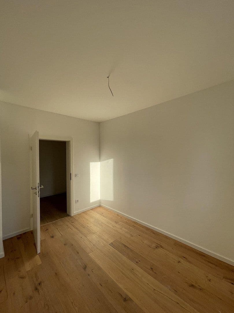 Pronájem bytu 3+1 65 m², Zabergäustr.97, Stuttgart, Bádensko-Württembersko Pronájem bytu 3+1 65 m², Zabergäustr.97, Stuttgart, Bádensko-Württembersko