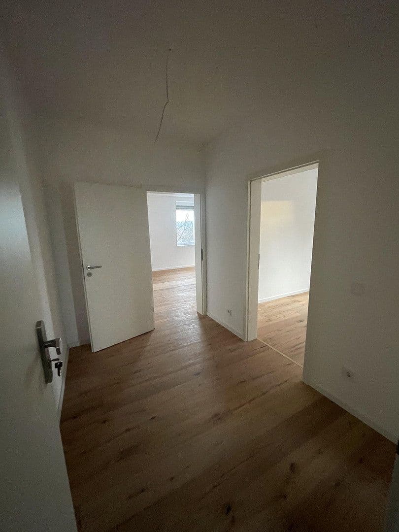 Pronájem bytu 3+1 65 m², Zabergäustr.97, Stuttgart, Bádensko-Württembersko Pronájem bytu 3+1 65 m², Zabergäustr.97, Stuttgart, Bádensko-Württembersko