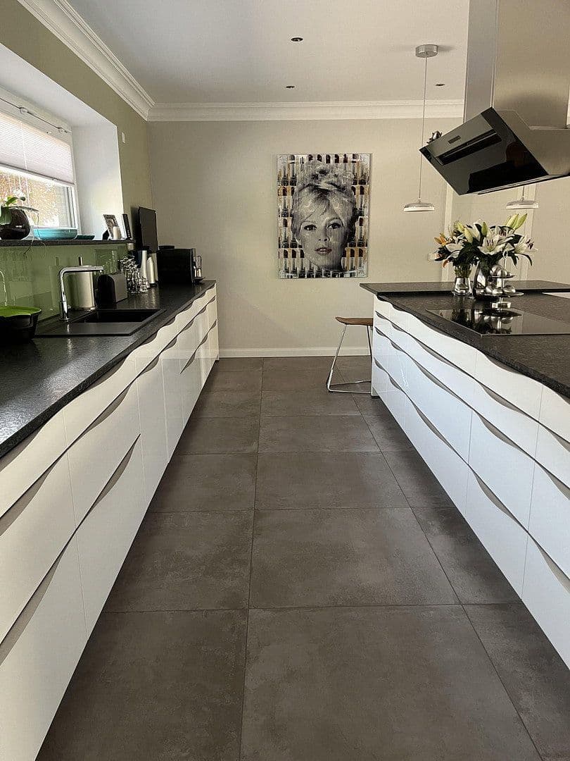 Prodej domu 260 m², pozemek 1.104 m², Schwanewede, Dolní Sasko Prodej domu 260 m², pozemek 1.104 m², Schwanewede, Dolní Sasko