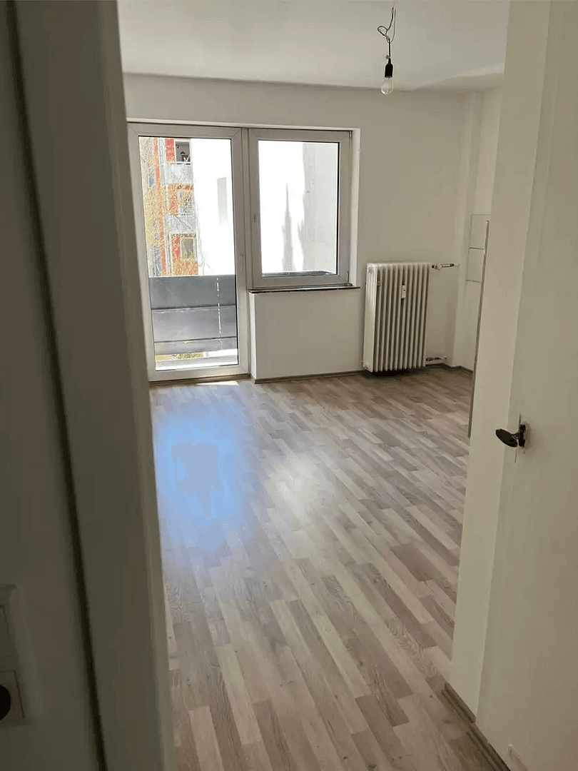 Pronájem bytu 1+1 47 m², Ronsdorfer Straße, Wuppertal, Severní Porýní-Vestfálsko Pronájem bytu 1+1 47 m², Ronsdorfer Straße, Wuppertal, Severní Porýní-Vestfálsko