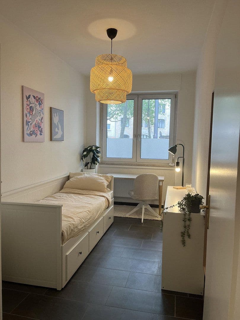 Pronájem bytu 2+1 25 m², Kaiser-Wilhelm-Ring 39, Mainz, Porýní-Falc Pronájem bytu 2+1 25 m², Kaiser-Wilhelm-Ring 39, Mainz, Porýní-Falc