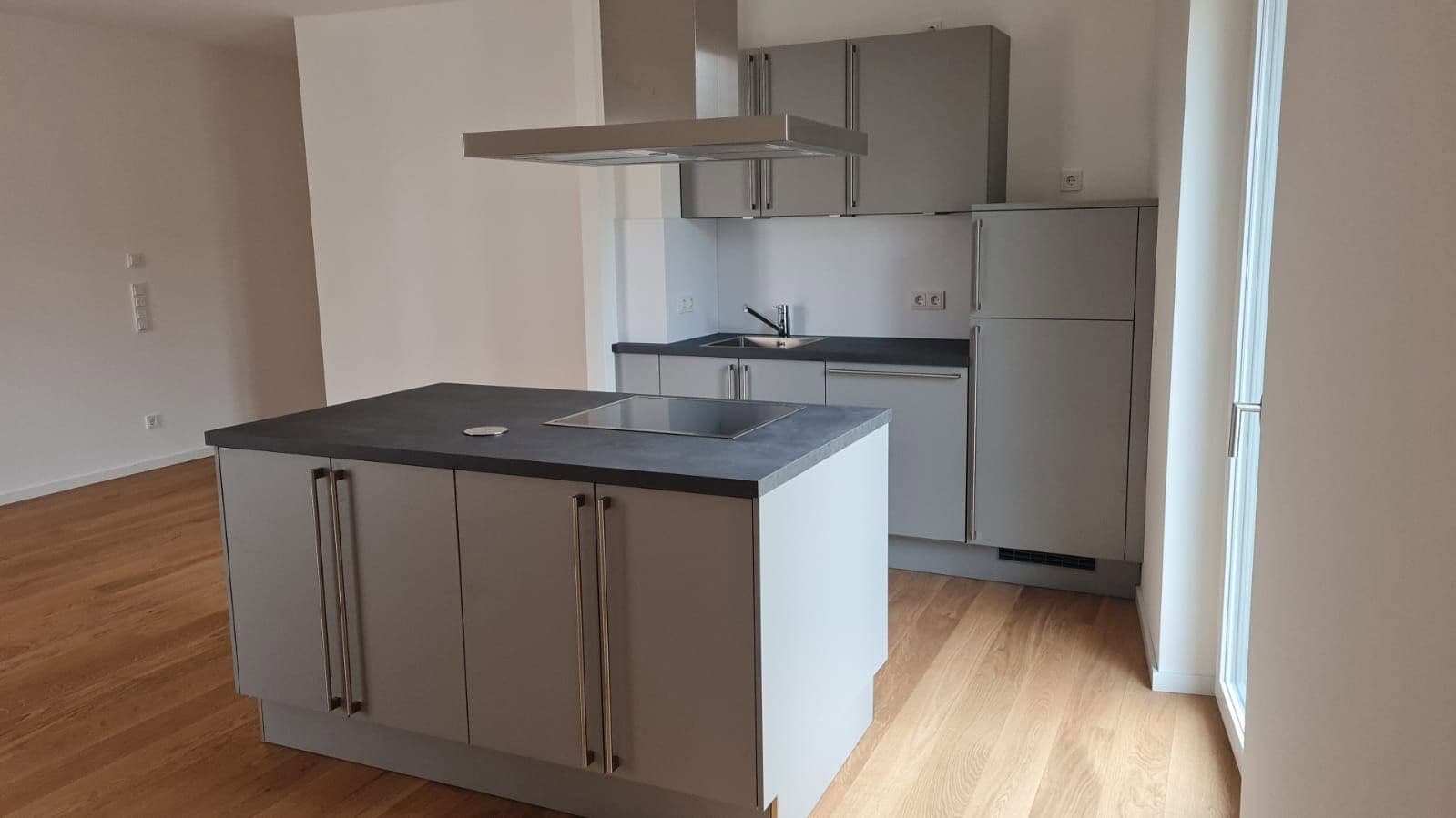 Pronájem bytu 3+1 86 m², Gerrit-Engelke-Straße 27, Hannover, Dolní Sasko Pronájem bytu 3+1 86 m², Gerrit-Engelke-Straße 27, Hannover, Dolní Sasko