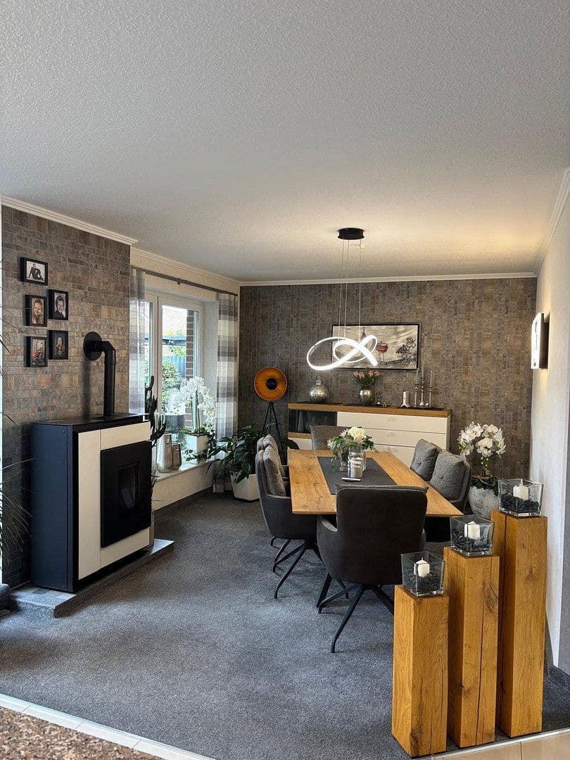Prodej domu 160 m², pozemek 649 m², Martin-Reinke-Straße 17, Edewecht, Dolní Sasko Prodej domu 160 m², pozemek 649 m², Martin-Reinke-Straße 17, Edewecht, Dolní Sasko