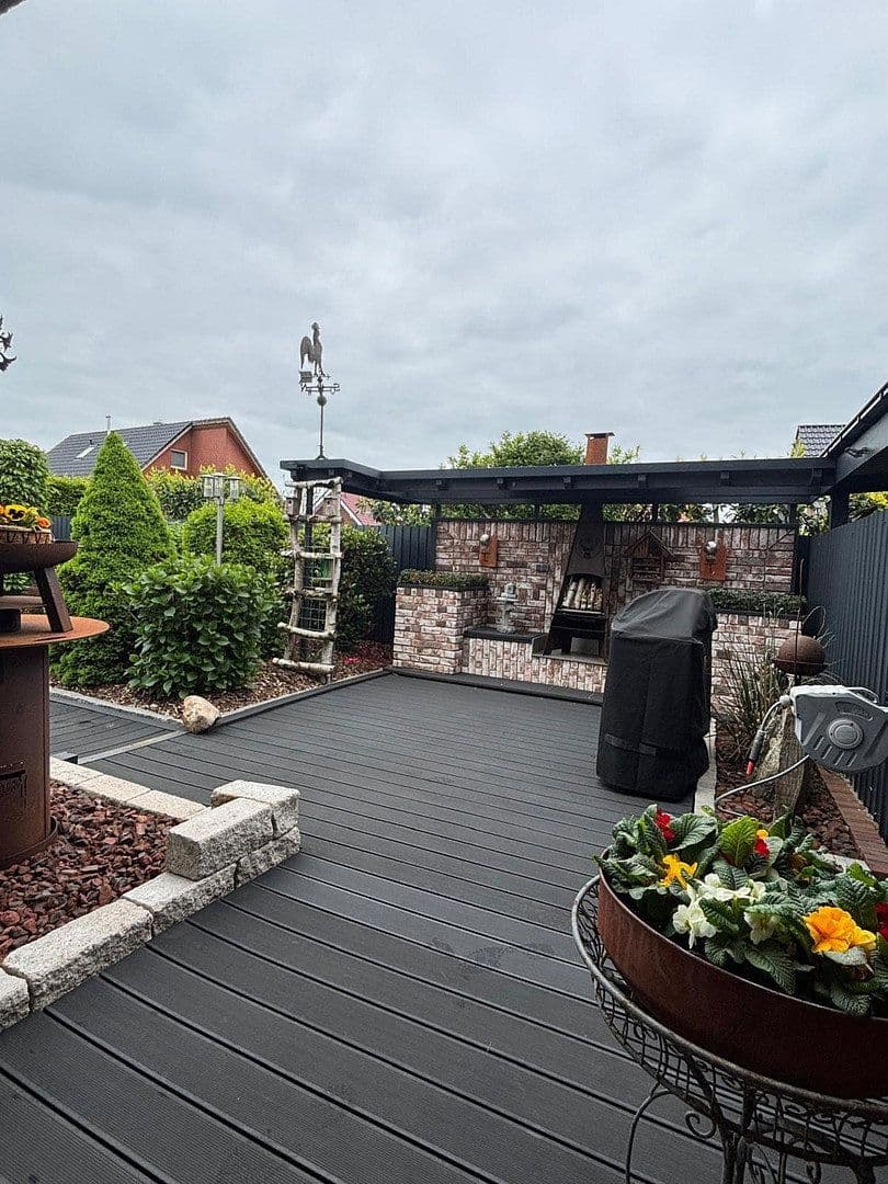 Prodej domu 160 m², pozemek 649 m², Martin-Reinke-Straße 17, Edewecht, Dolní Sasko Prodej domu 160 m², pozemek 649 m², Martin-Reinke-Straße 17, Edewecht, Dolní Sasko
