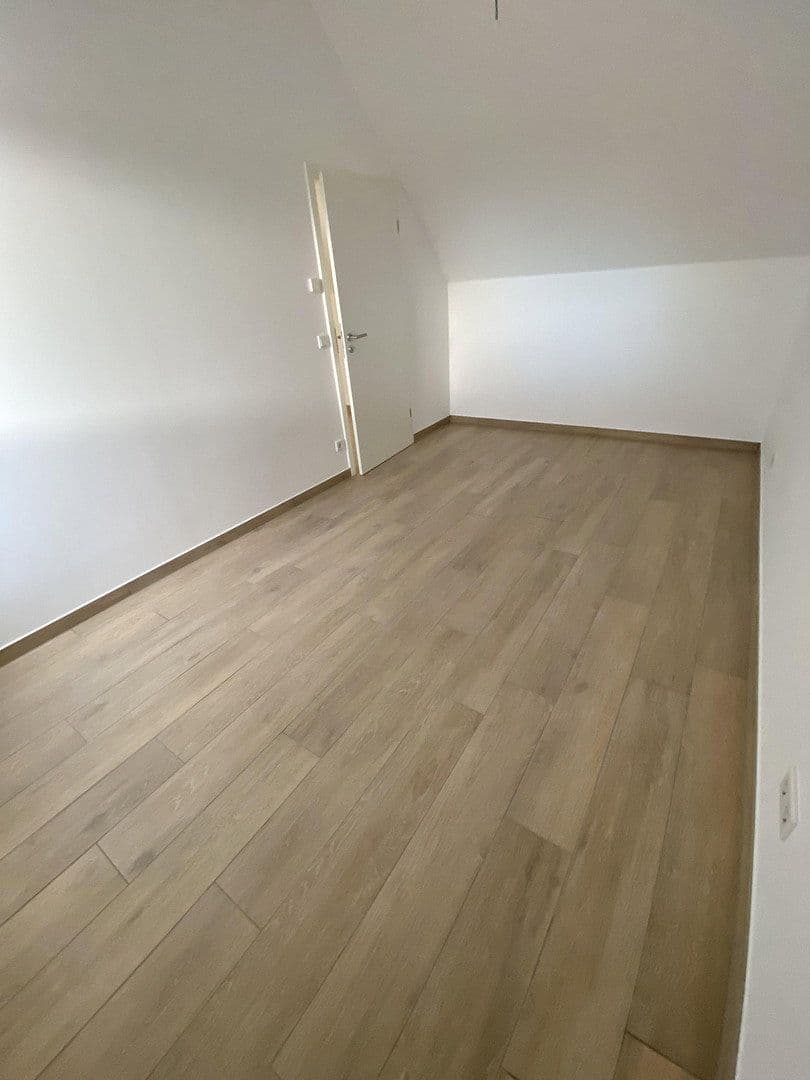 Pronájem bytu 2+1 45 m², Scharnhorststraße 15, Mainz, Porýní-Falc Pronájem bytu 2+1 45 m², Scharnhorststraße 15, Mainz, Porýní-Falc