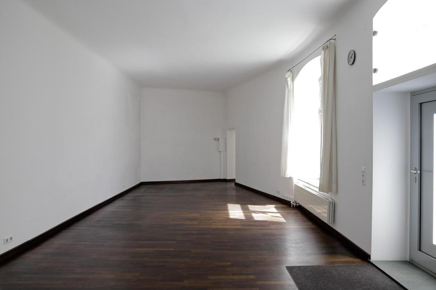 Prodej bytu 4+1 119 m², Berlin, Berlín Prodej bytu 4+1 119 m², Berlin, Berlín
