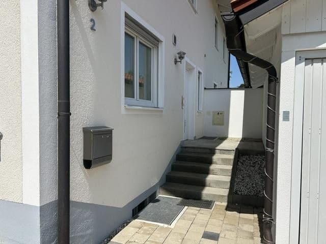 Prodej domu 150 m², pozemek 291 m², Brunnenstr.2, Ottenhofen, Bavorsko Prodej domu 150 m², pozemek 291 m², Brunnenstr.2, Ottenhofen, Bavorsko