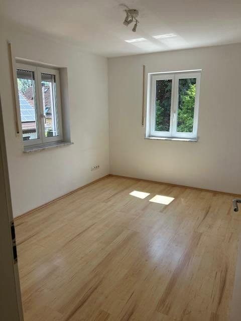 Prodej domu 150 m², pozemek 291 m², Brunnenstr.2, Ottenhofen, Bavorsko Prodej domu 150 m², pozemek 291 m², Brunnenstr.2, Ottenhofen, Bavorsko