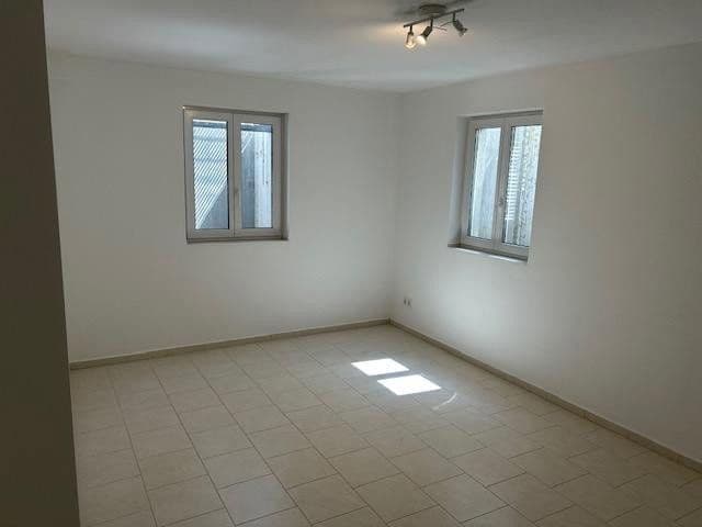 Prodej domu 150 m², pozemek 291 m², Brunnenstr.2, Ottenhofen, Bavorsko Prodej domu 150 m², pozemek 291 m², Brunnenstr.2, Ottenhofen, Bavorsko