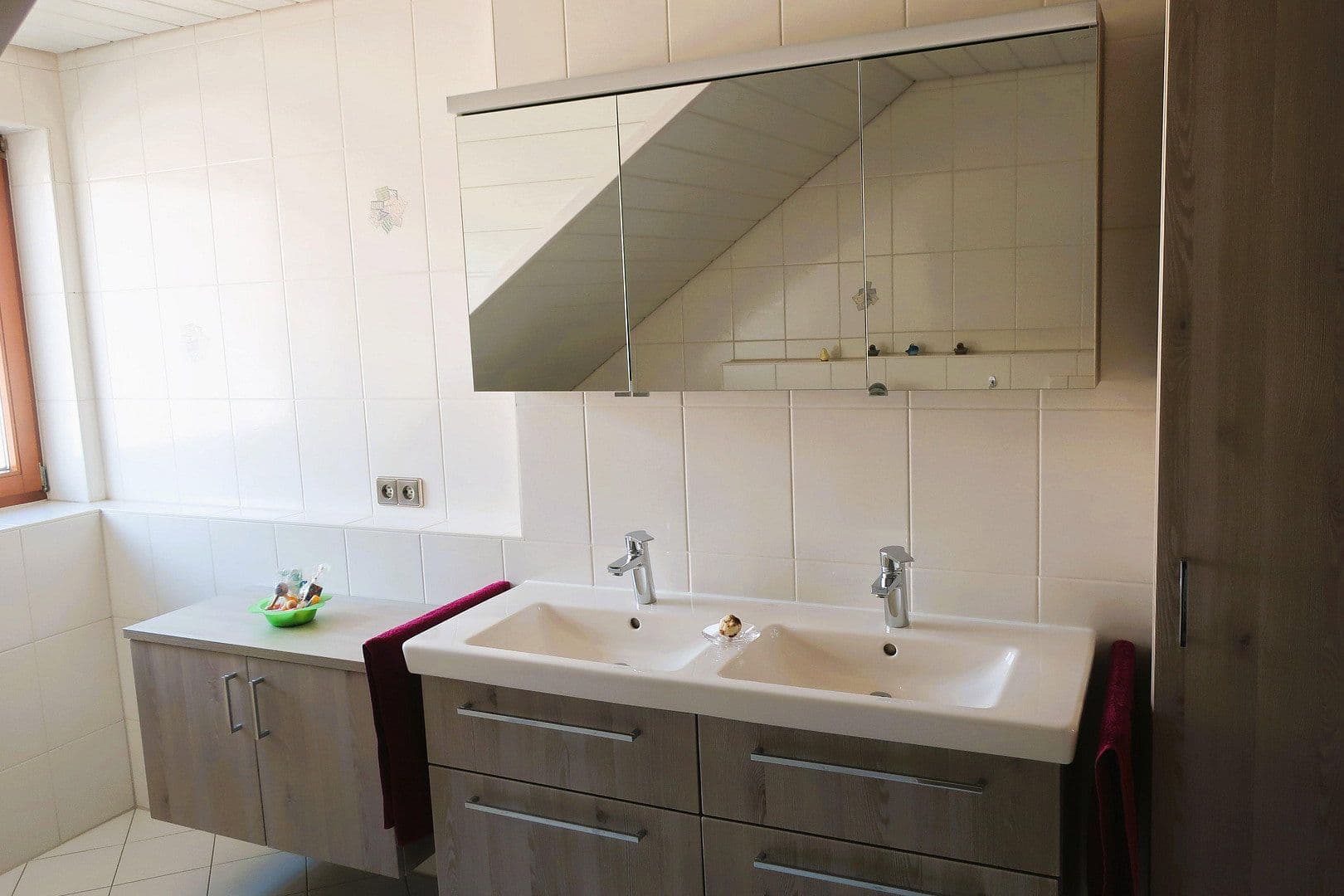 Prodej domu 194 m², pozemek 275 m², Mundelsheim, Bádensko-Württembersko Prodej domu 194 m², pozemek 275 m², Mundelsheim, Bádensko-Württembersko