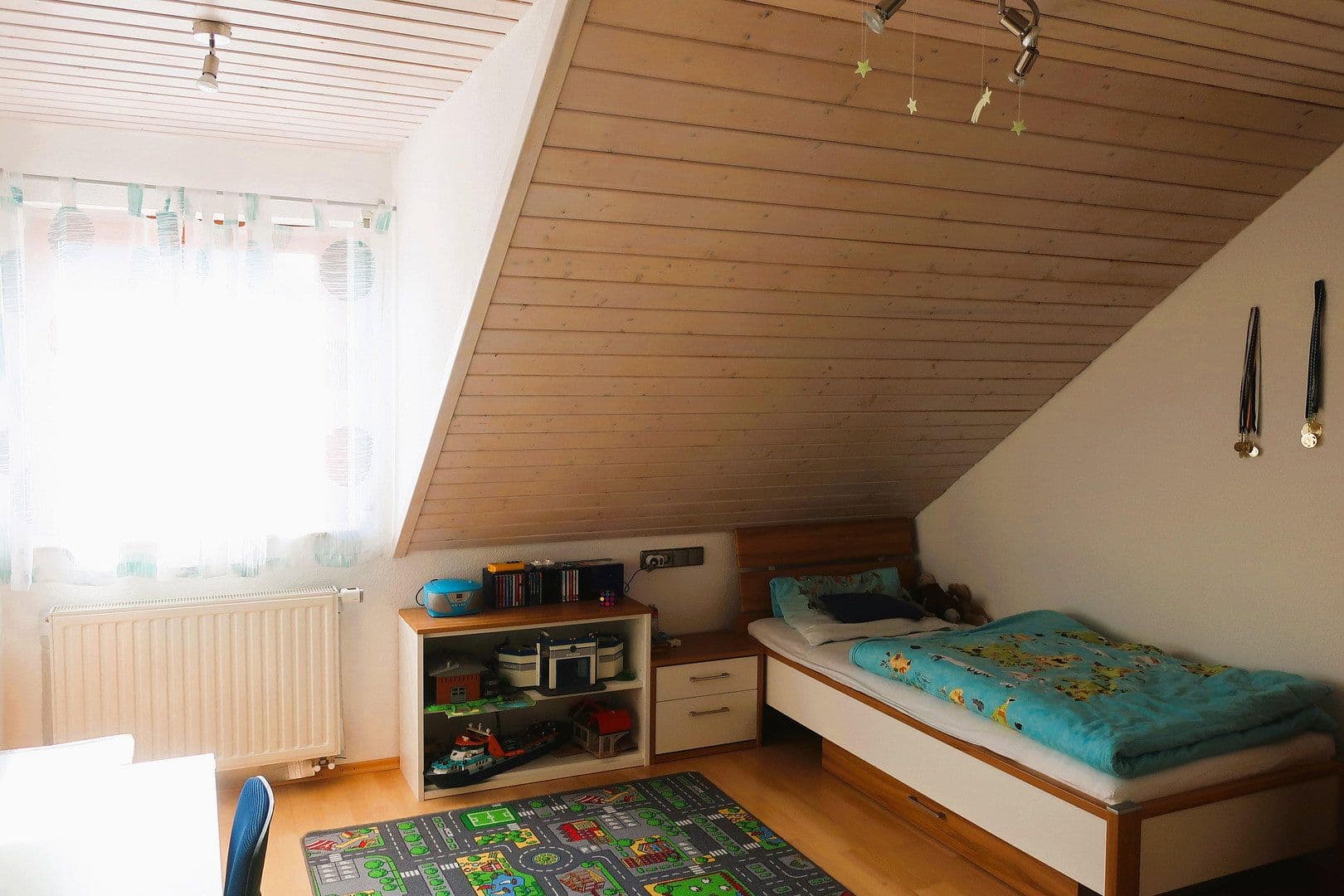 Prodej domu 194 m², pozemek 275 m², Mundelsheim, Bádensko-Württembersko Prodej domu 194 m², pozemek 275 m², Mundelsheim, Bádensko-Württembersko