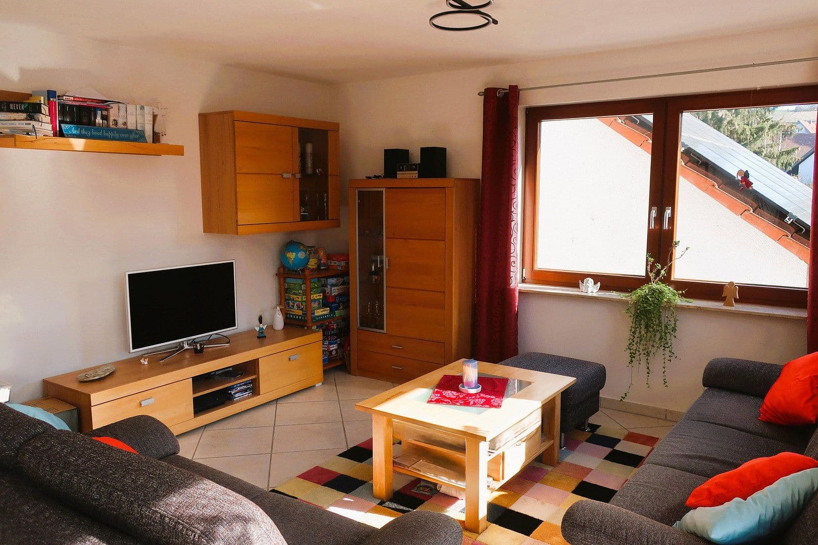 Prodej domu 194 m², pozemek 275 m², Mundelsheim, Bádensko-Württembersko Prodej domu 194 m², pozemek 275 m², Mundelsheim, Bádensko-Württembersko