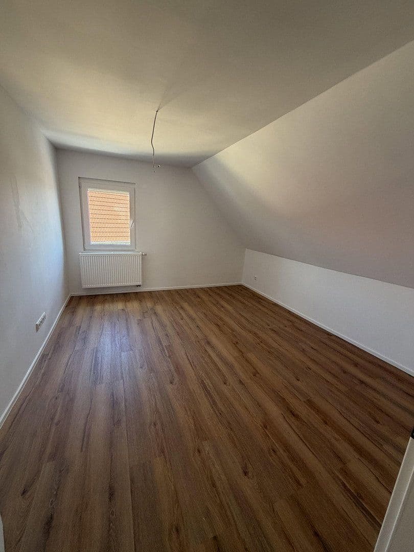 Pronájem bytu 3+1 71 m², Raugrafenstraße 31, Alzey, Porýní-Falc Pronájem bytu 3+1 71 m², Raugrafenstraße 31, Alzey, Porýní-Falc