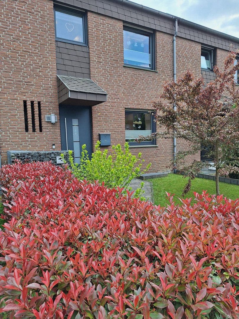 Prodej domu 136 m², pozemek 297 m², Gladbeck, Severní Porýní-Vestfálsko Prodej domu 136 m², pozemek 297 m², Gladbeck, Severní Porýní-Vestfálsko