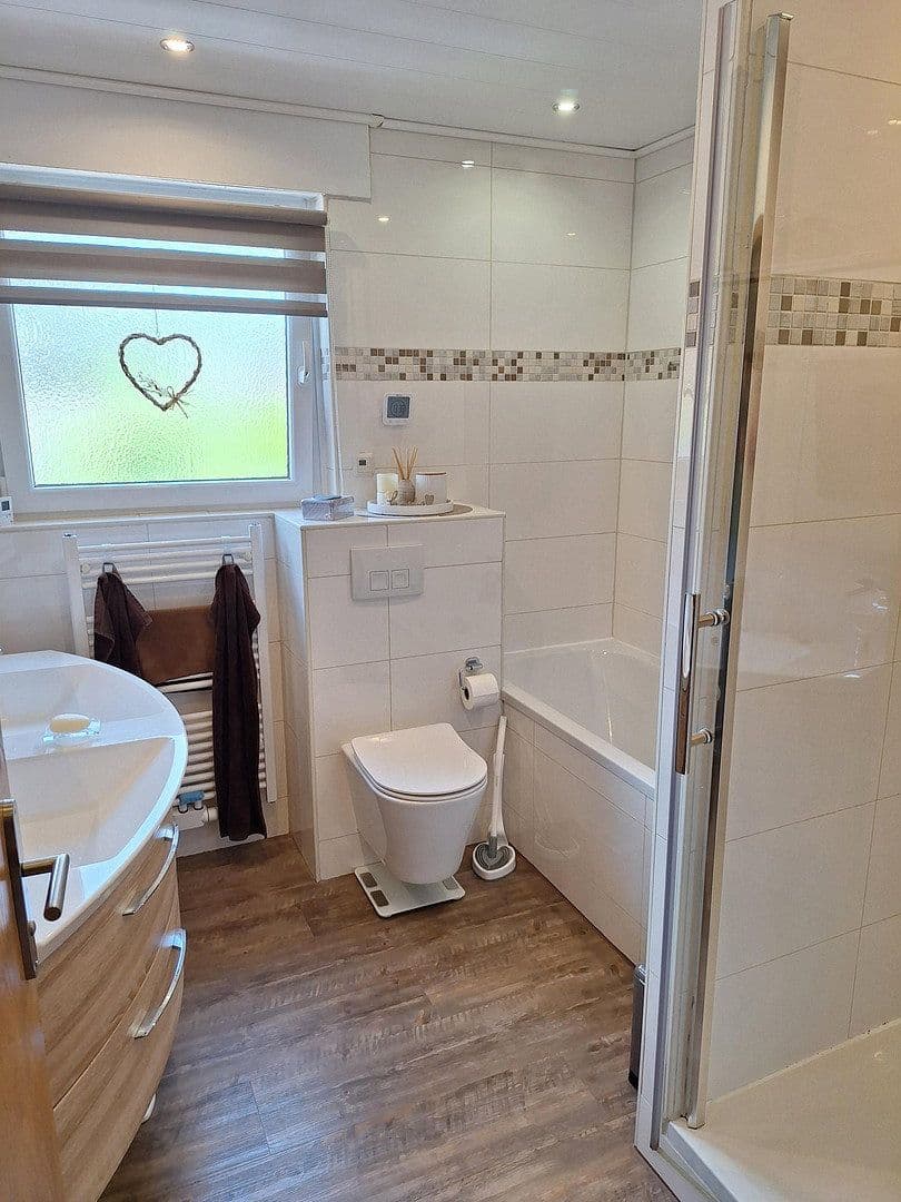 Prodej domu 136 m², pozemek 297 m², Gladbeck, Severní Porýní-Vestfálsko Prodej domu 136 m², pozemek 297 m², Gladbeck, Severní Porýní-Vestfálsko