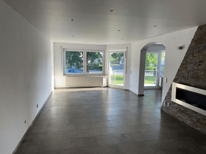 Pronájem bytu 3+1 100 m², Balinger Straße 50, Balingen, Bádensko-Württembersko Pronájem bytu 3+1 100 m², Balinger Straße 50, Balingen, Bádensko-Württembersko