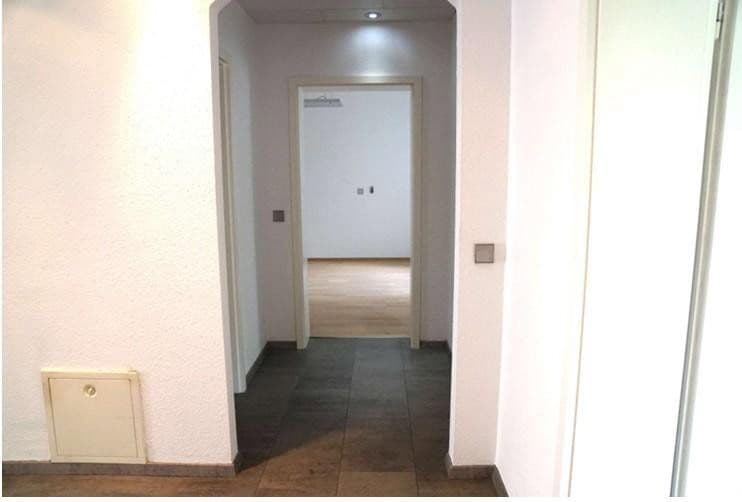 Pronájem bytu 3+1 100 m², Balinger Straße 50, Balingen, Bádensko-Württembersko Pronájem bytu 3+1 100 m², Balinger Straße 50, Balingen, Bádensko-Württembersko