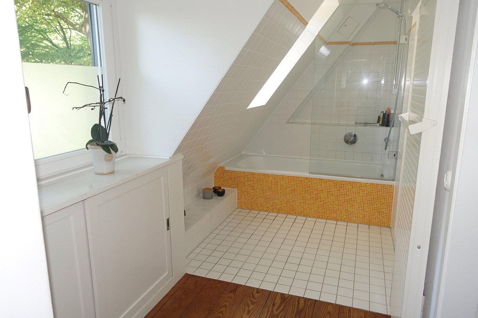 Prodej domu 155 m², pozemek 862 m², Kalckreutweg 75, Hamburg, Hamburg Prodej domu 155 m², pozemek 862 m², Kalckreutweg 75, Hamburg, Hamburg