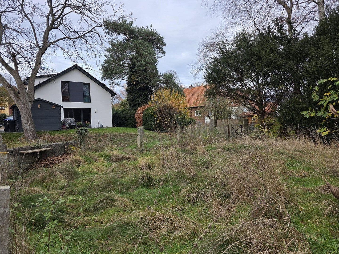 Prodej domu 110 m², pozemek 535 m², Hannoversche Straße 67B, Isernhagen, Dolní Sasko Prodej domu 110 m², pozemek 535 m², Hannoversche Straße 67B, Isernhagen, Dolní Sasko
