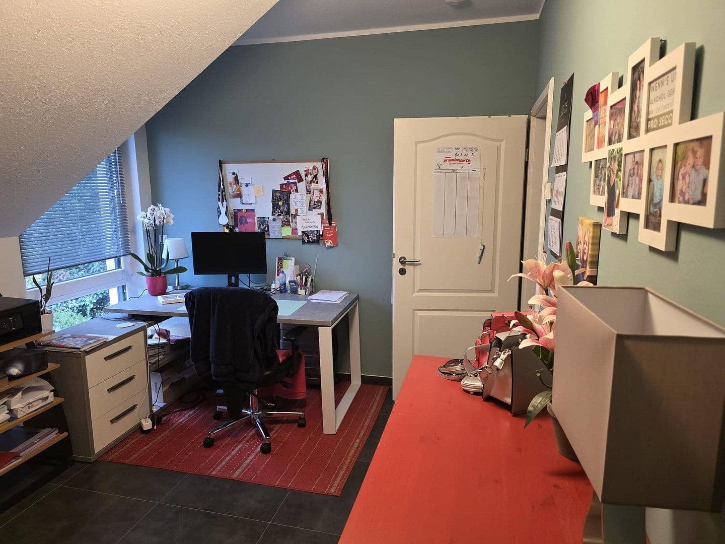 Prodej domu 110 m², pozemek 535 m², Hannoversche Straße 67B, Isernhagen, Dolní Sasko Prodej domu 110 m², pozemek 535 m², Hannoversche Straße 67B, Isernhagen, Dolní Sasko