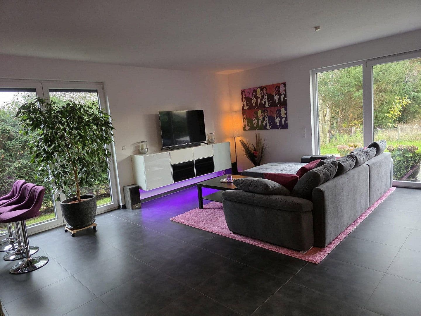 Prodej domu 110 m², pozemek 535 m², Hannoversche Straße 67B, Isernhagen, Dolní Sasko Prodej domu 110 m², pozemek 535 m², Hannoversche Straße 67B, Isernhagen, Dolní Sasko