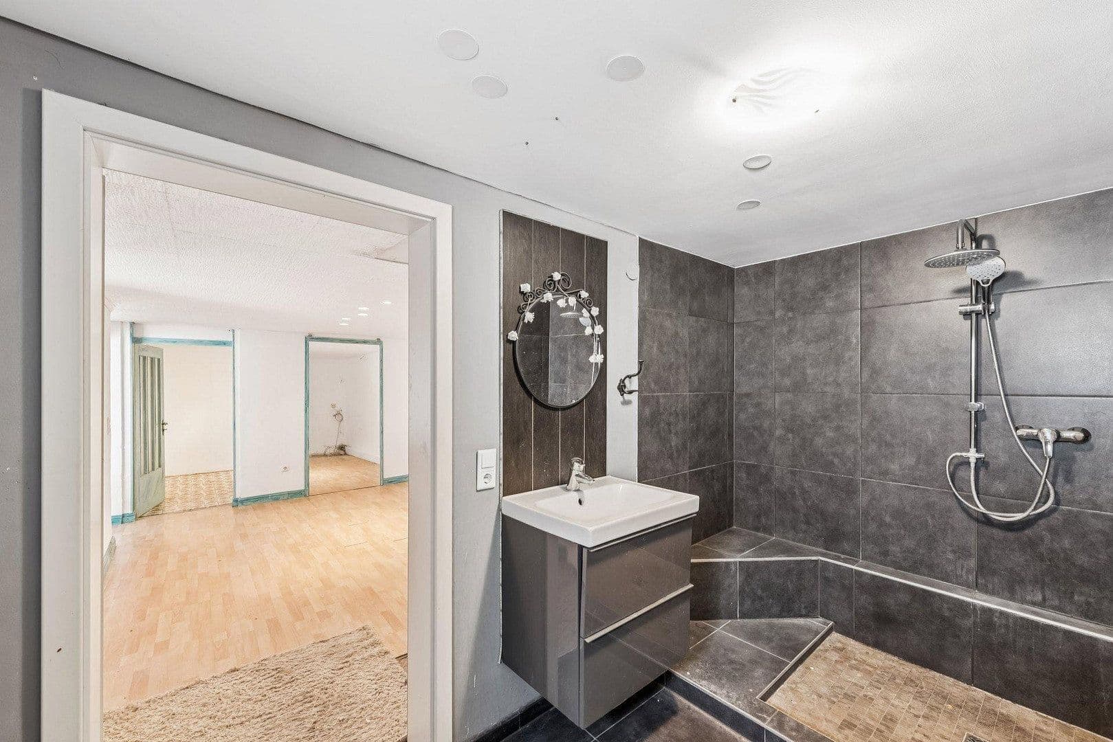 Pronájem nebytového prostoru 190 m², Glescher Str. 35, Bergheim, Severní Porýní-Vestfálsko Pronájem nebytového prostoru 190 m², Glescher Str. 35, Bergheim, Severní Porýní-Vestfálsko