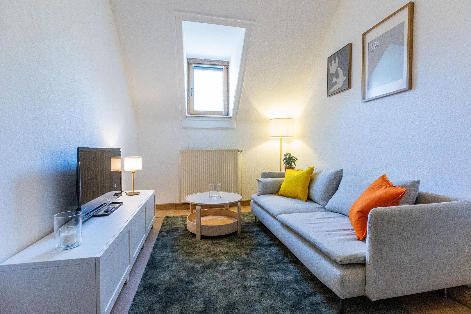 Pronájem bytu 2+1 42 m², Wiesbaden, Hessen Pronájem bytu 2+1 42 m², Wiesbaden, Hessen