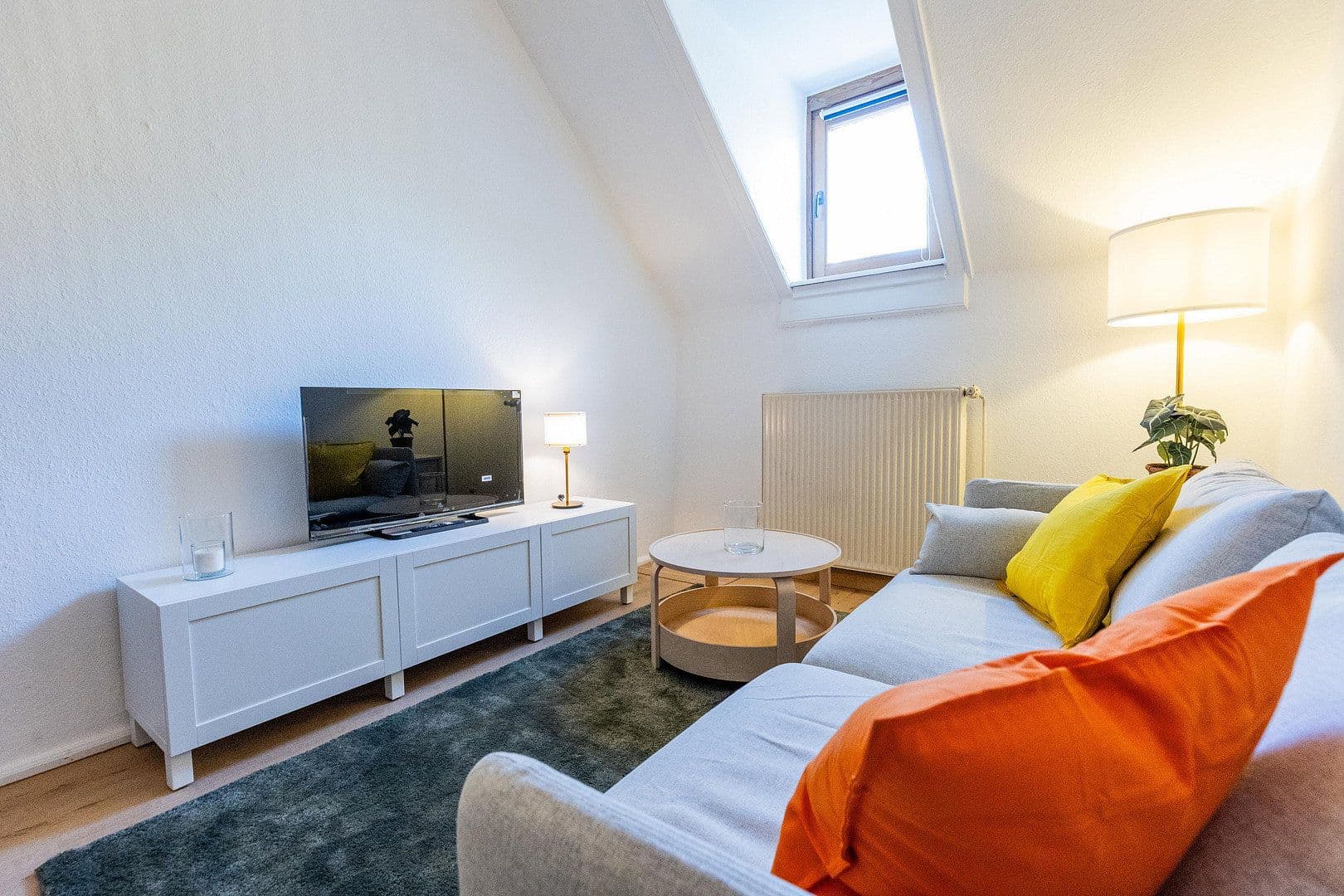 Pronájem bytu 2+1 42 m², Wiesbaden, Hessen Pronájem bytu 2+1 42 m², Wiesbaden, Hessen