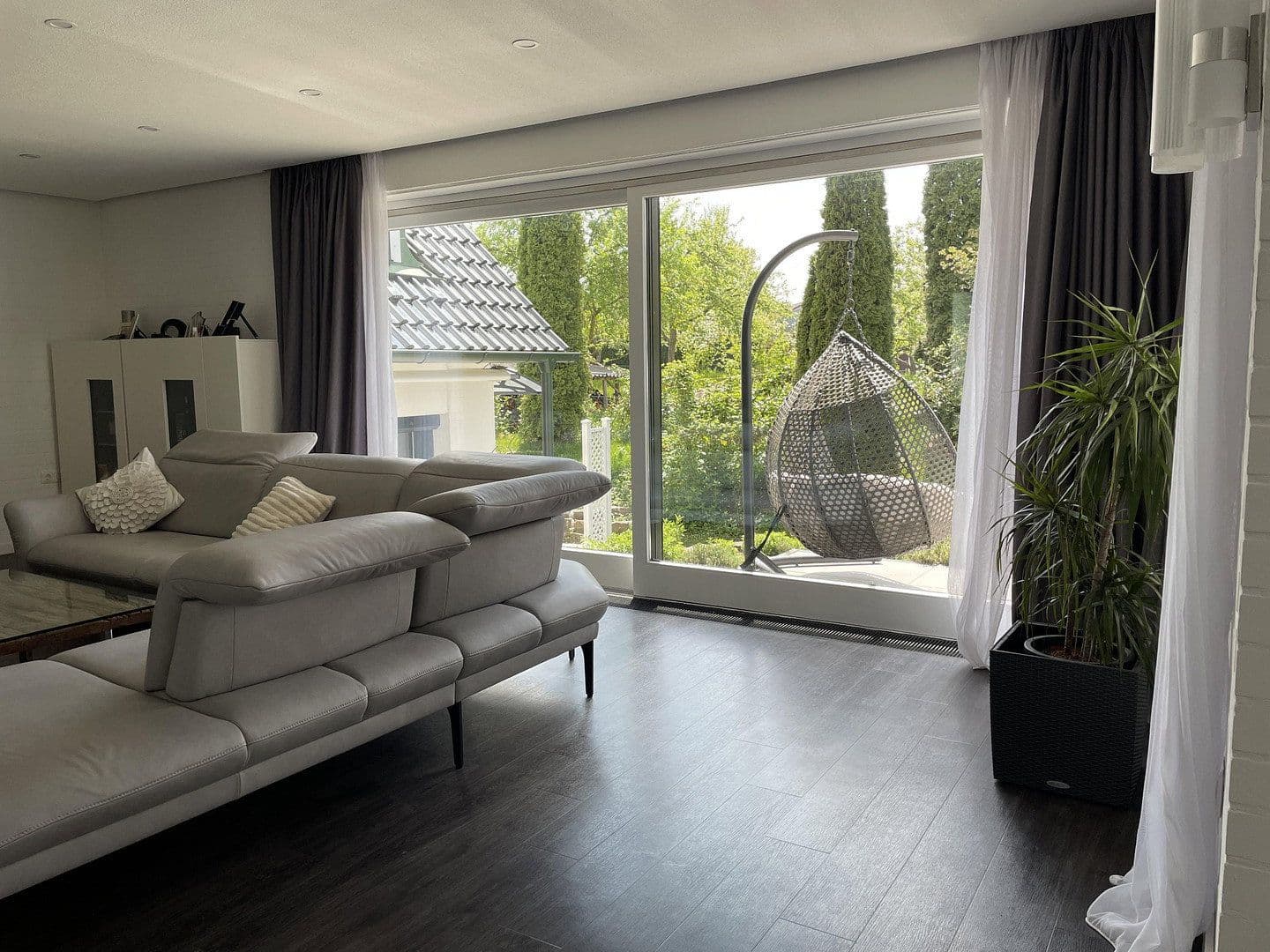 Prodej domu 401 m², pozemek 1.045 m², Dietenheim, Bádensko-Württembersko Prodej domu 401 m², pozemek 1.045 m², Dietenheim, Bádensko-Württembersko