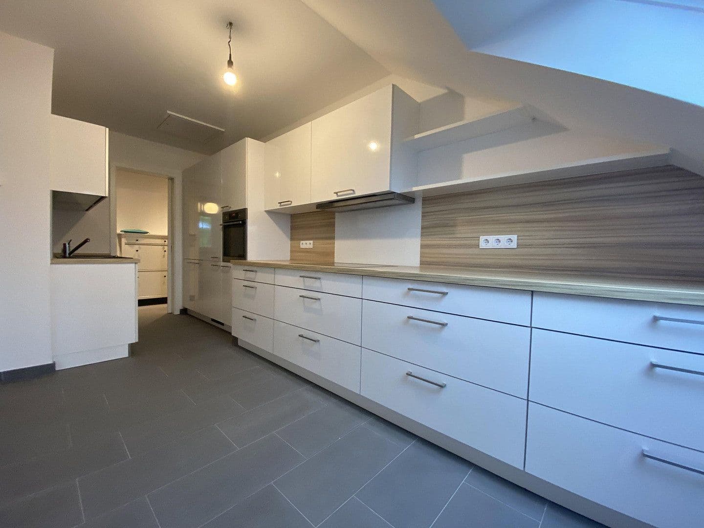 Pronájem bytu 4+1 133 m², Gerauer Straße 50c, Frankfurt am Main, Hessen Pronájem bytu 4+1 133 m², Gerauer Straße 50c, Frankfurt am Main, Hessen
