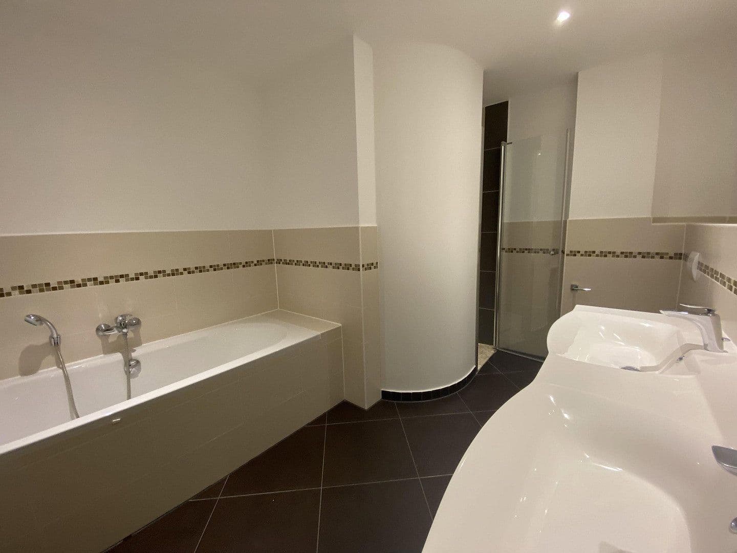 Pronájem bytu 4+1 133 m², Gerauer Straße 50c, Frankfurt am Main, Hessen Pronájem bytu 4+1 133 m², Gerauer Straße 50c, Frankfurt am Main, Hessen