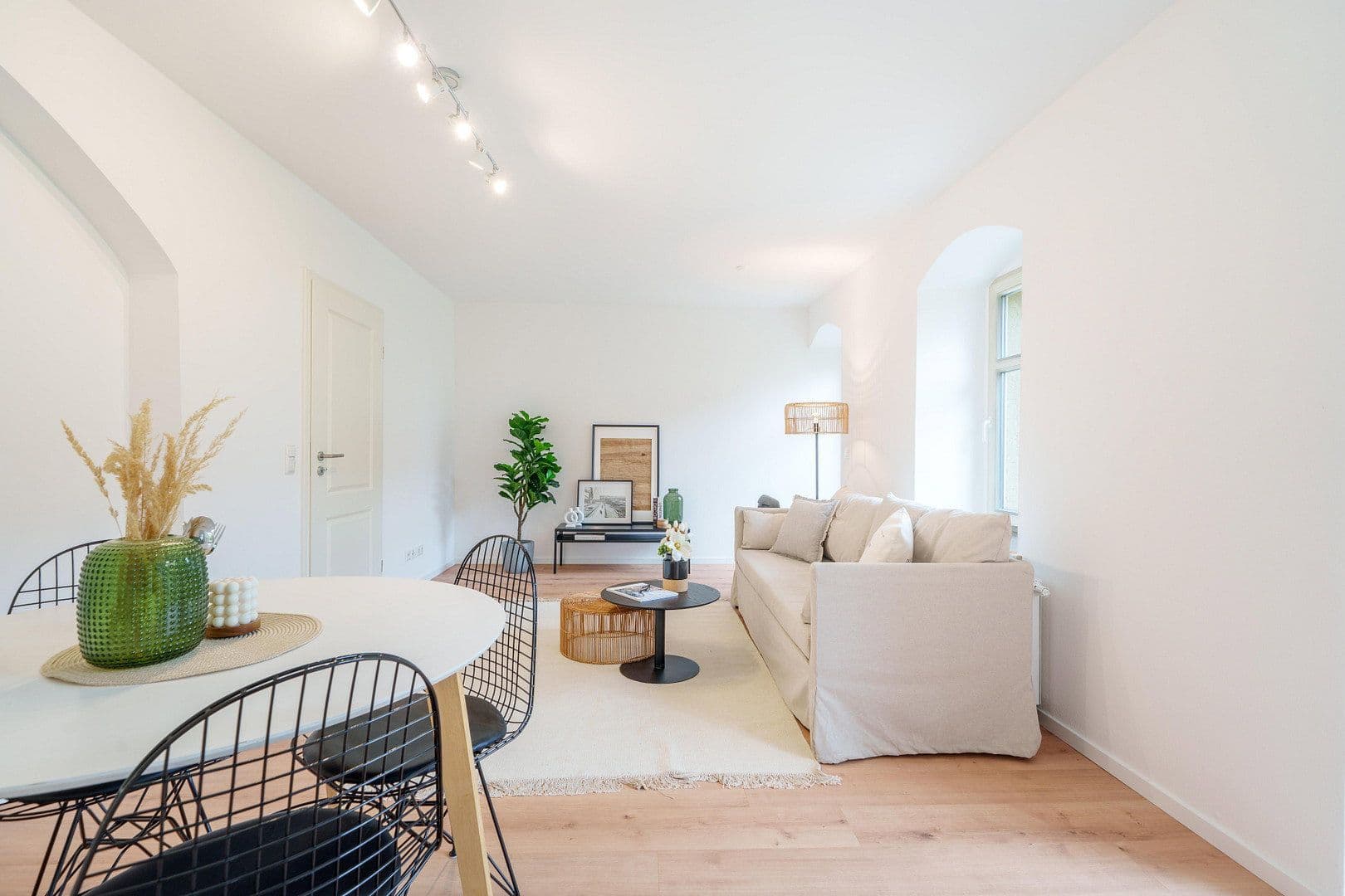 Prodej bytu 4+1 92 m², Bannewitz, Sasko Prodej bytu 4+1 92 m², Bannewitz, Sasko
