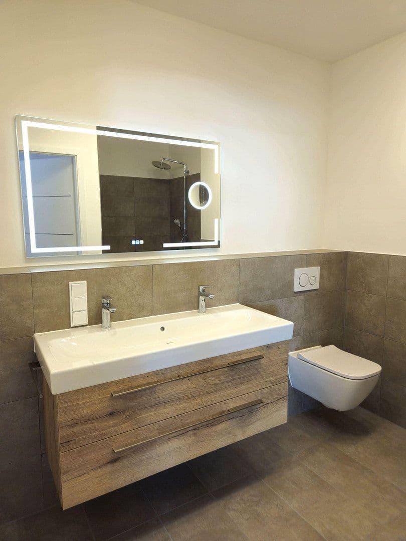 Pronájem bytu 3+1 80 m², Rotterdammerplatz 14, Mainz, Porýní-Falc Pronájem bytu 3+1 80 m², Rotterdammerplatz 14, Mainz, Porýní-Falc