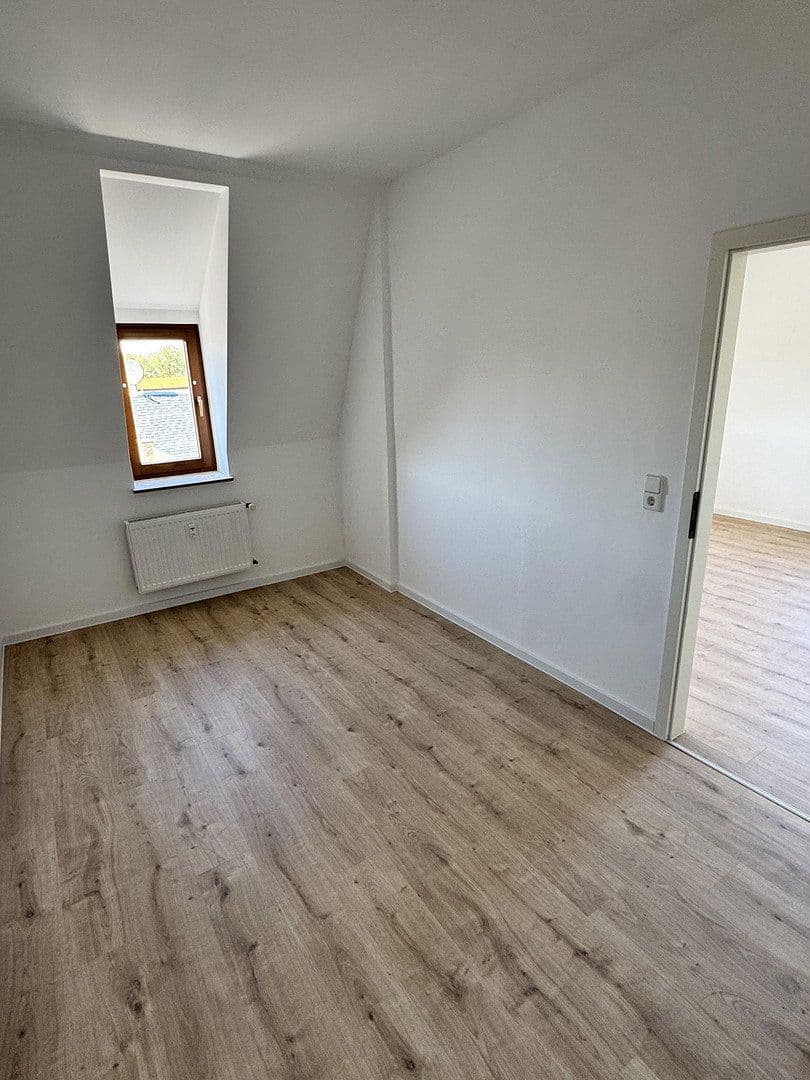 Pronájem bytu 2+1 42 m², Philippstr. 57, Meerane, Sasko Pronájem bytu 2+1 42 m², Philippstr. 57, Meerane, Sasko