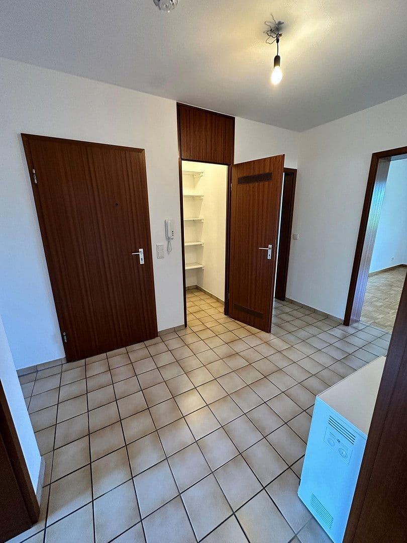 Pronájem bytu 3+1 77 m², Im Hopfengarten, Trier, Porýní-Falc Pronájem bytu 3+1 77 m², Im Hopfengarten, Trier, Porýní-Falc