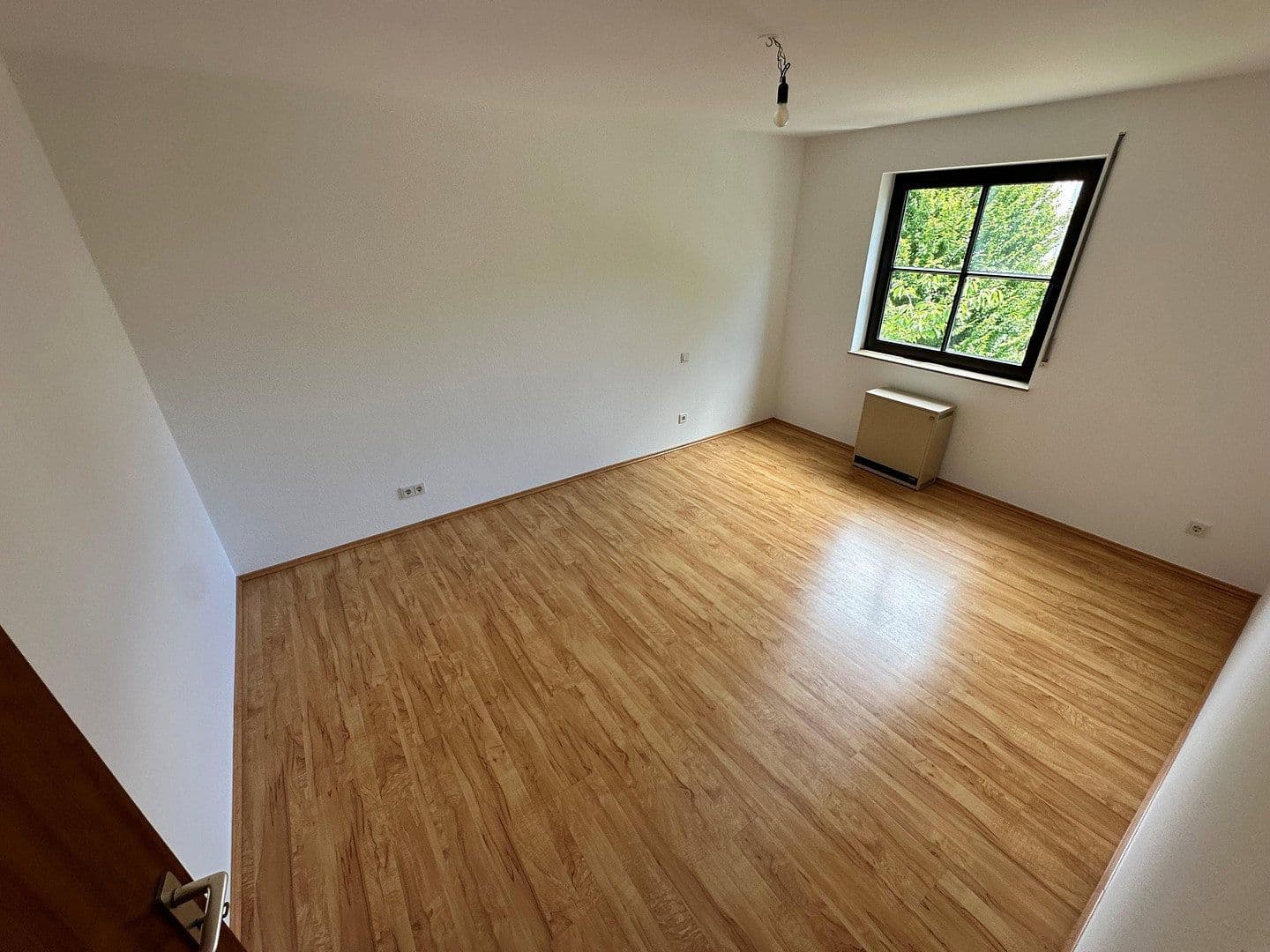 Pronájem bytu 3+1 77 m², Im Hopfengarten, Trier, Porýní-Falc Pronájem bytu 3+1 77 m², Im Hopfengarten, Trier, Porýní-Falc
